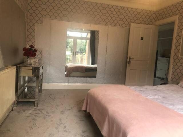 مانشستر Double Bedroom المظهر الخارجي الصورة